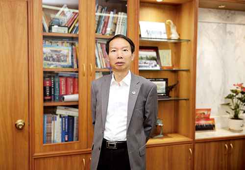 中国长城资产董事长沈晓明:筑牢金融防火墙强化救助服务