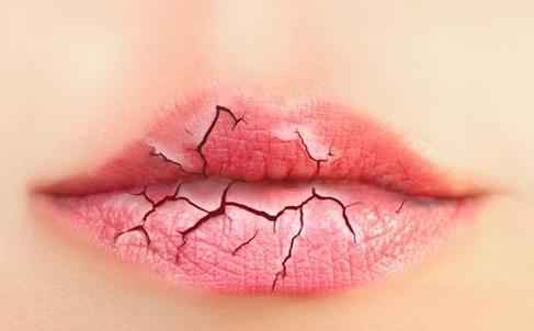 怎么样能够有效护理唇部 唇部护理的六款DIY唇膜做法