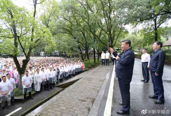 习近平勉励青年学子:不负青春不负韶华不负时代