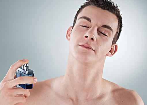 男士香水正确的使用方法及喷香水的最佳时间