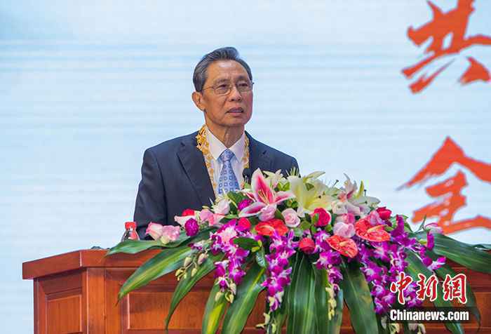 钟南山:新冠肺炎是世界共同敌人 一定要共同协助