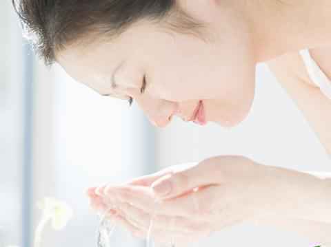 洗脸用什么水最好？洗脸用冷水、温水还是热水好