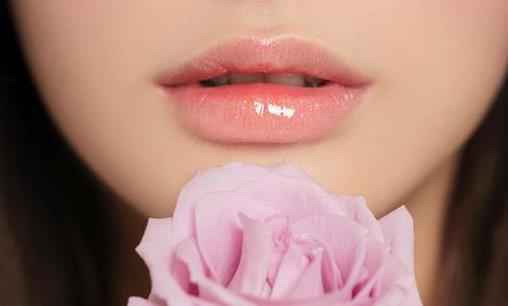 如何护理唇部小知识 保养唇部常见的护理几大误区