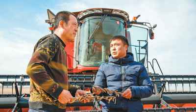 敢闯敢试李富强(决胜全面小康·小家看小康(21))