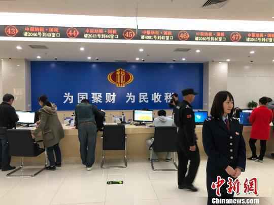 11月起,社保迎来一个大变化,影响你的钱袋子