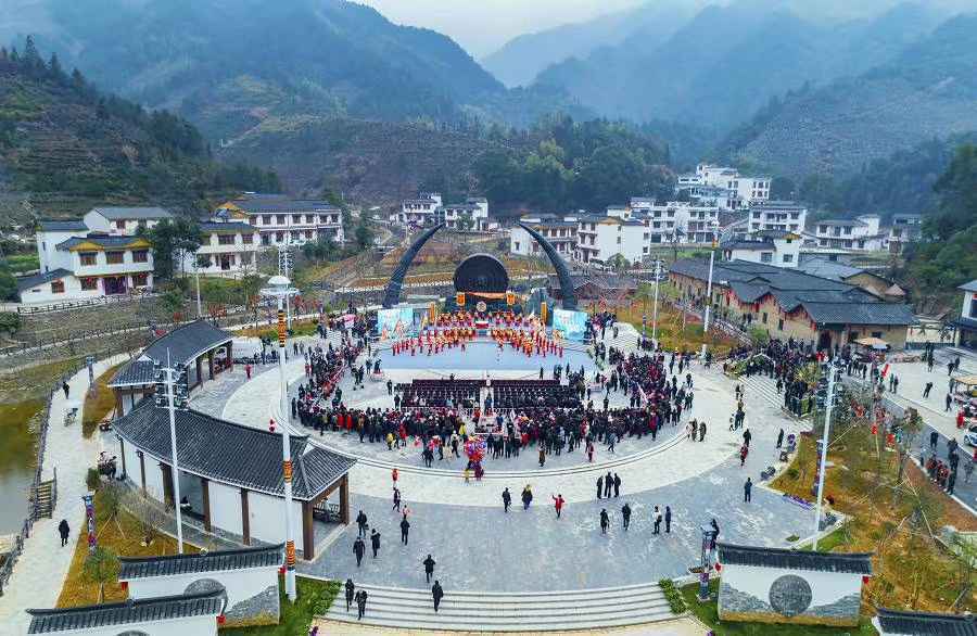 开放潮涌幕阜山——湖北省通城县发展外向型经济纪实