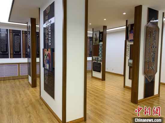图为阿巴嘎家庭教育指导服务站。 乌瑶 摄