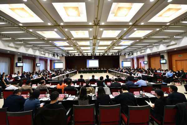 人民银行、国资委:助企业减少汇率风险节约成本增加渠道