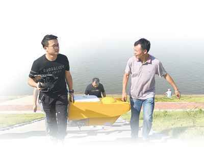 民间河长助力河湖管护(人民眼·生态文明建设)