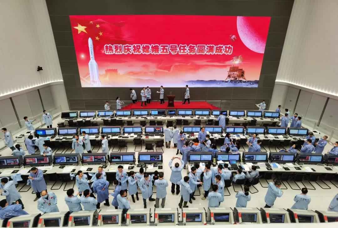 嫦娥五号，欢迎回家！