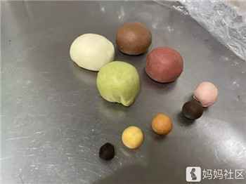 3 圣诞卡通馒头,敲可爱,小孩子准喜欢!