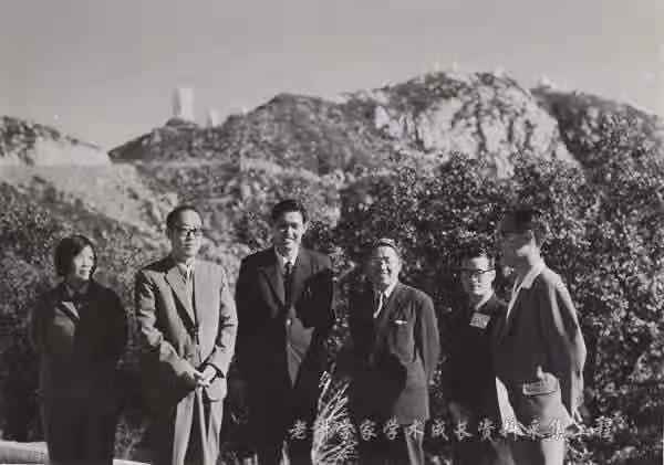 培养青少年走上科学舞台，是一个有远见的社会