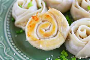 003 年夜饭吃玫瑰花煎饺,一起寻觅新鲜感~