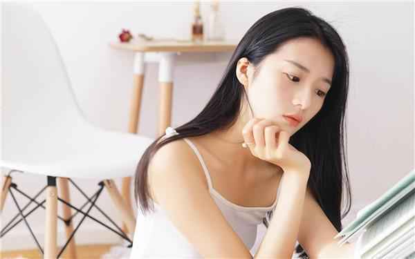 女生掩饰暗恋你的表现,你想追她吗? 女生掩饰暗恋你的表现,你想追她吗?