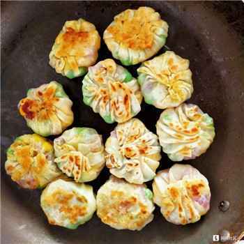 饺子皮版牛肉粒煎饼，带来不一样的美食体验