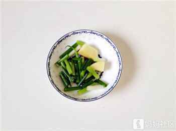 003 瘦身减脂就吃它:微波葱香鸡腿