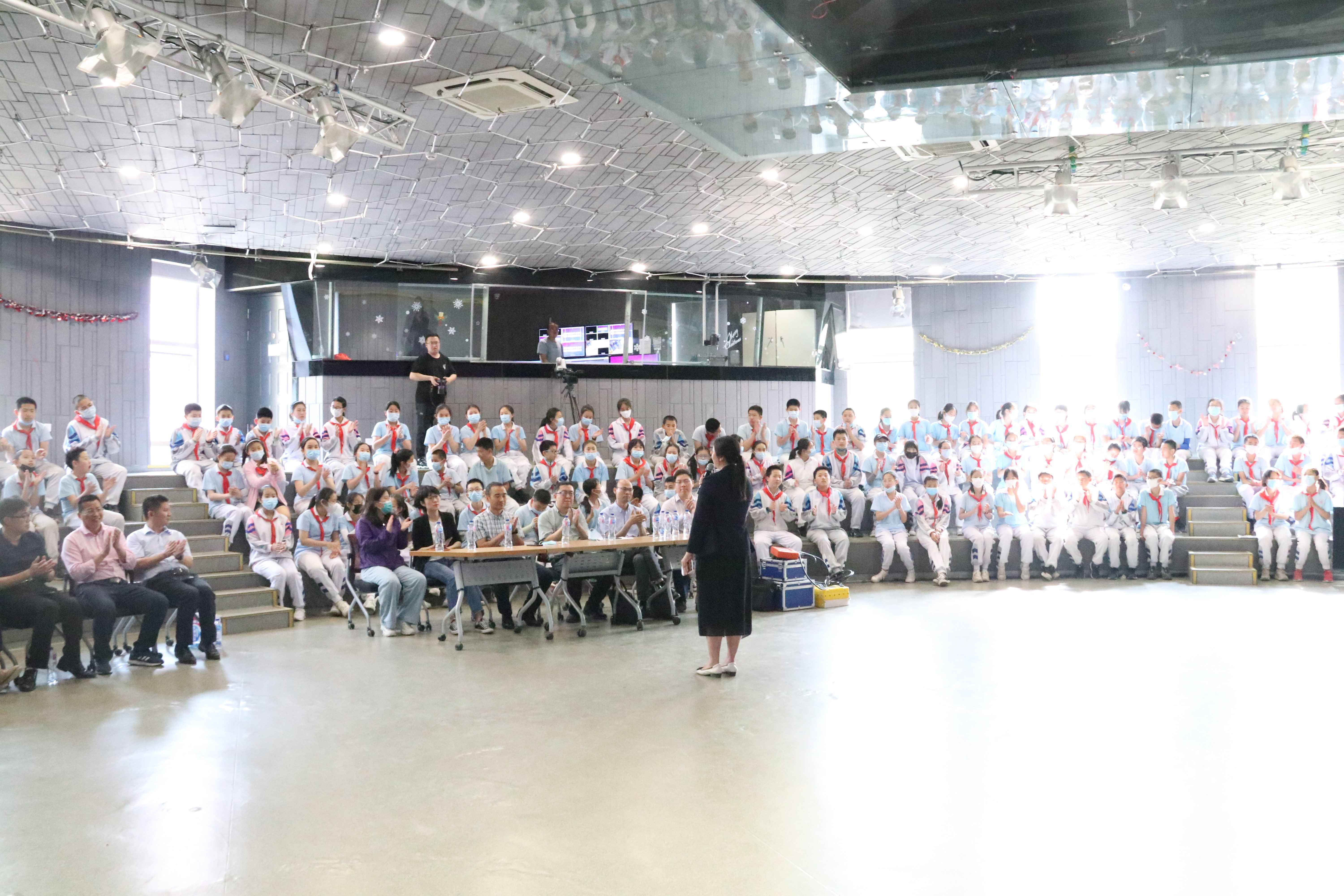 中国矿业大学(北京)教师走进北京八一学校开展科普活动