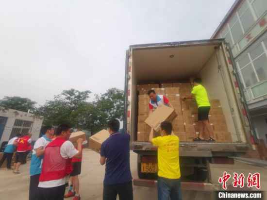 跟车驰援的24小时:“豫”你同行饼干秉赣!