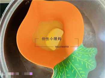 003 自制芒果慕斯蛋糕,冰爽清甜,不用烤箱就能做!