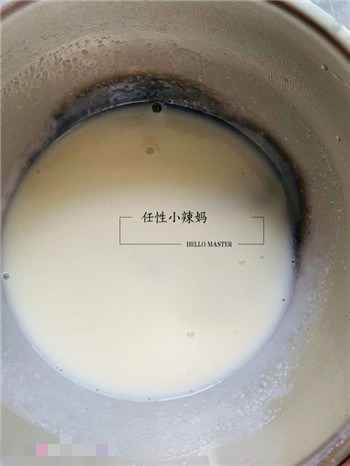 009 自制芒果慕斯蛋糕,冰爽清甜,不用烤箱就能做!