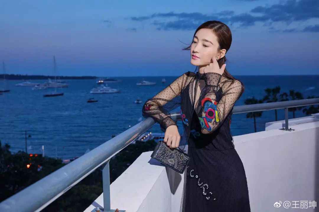 看了王丽坤的护肤秘籍,终于知道她为啥叫“素颜女神”了