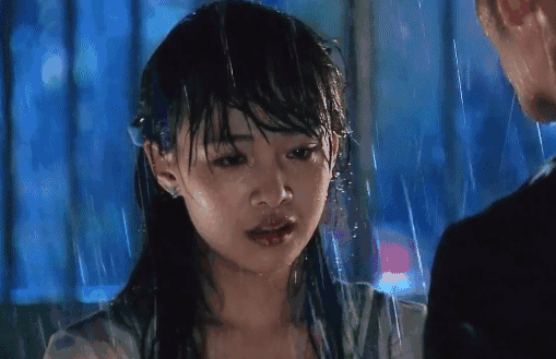 郑爽一谈恋爱就整容??这次真的美到霸屏好吗!!