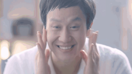 郑爽一谈恋爱就整容??这次真的美到霸屏好吗!!