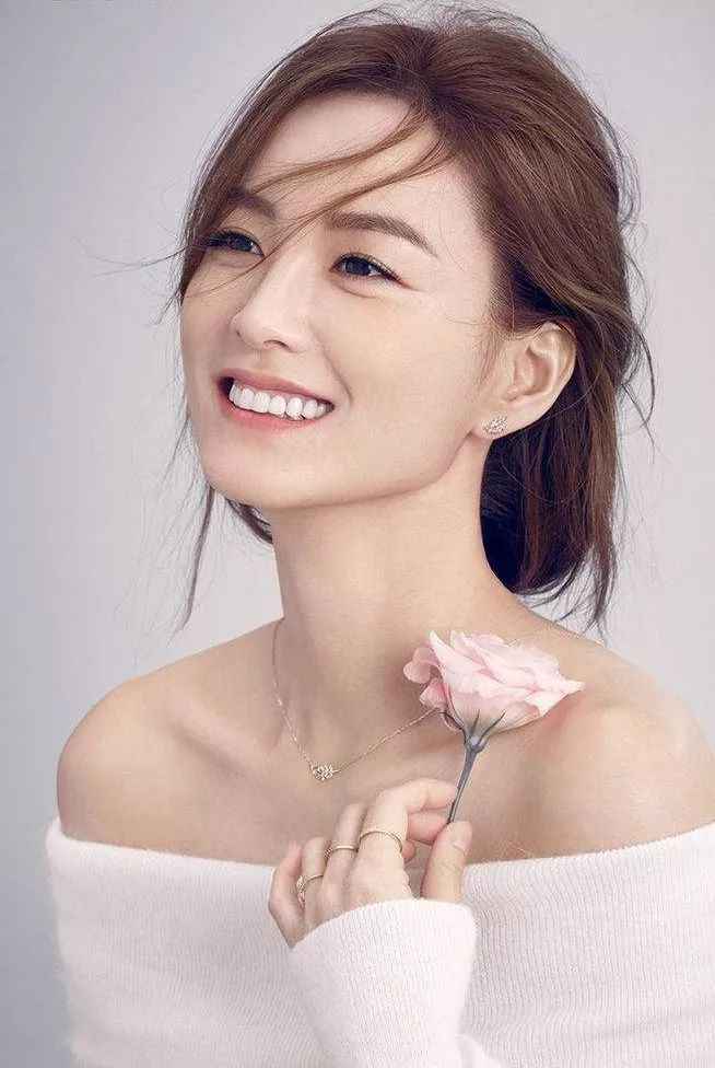 你的长相×你的肌肤=专属完美底妆!