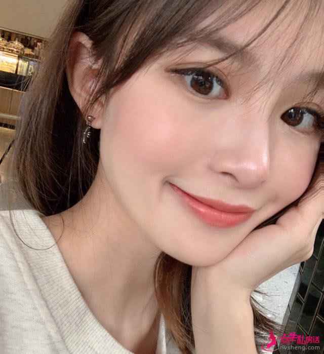 如何判断自己是“奶油肌”还是“水光肌”?主要看这几个部位!