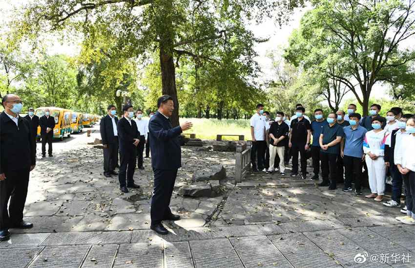 习近平在承德市考察调研