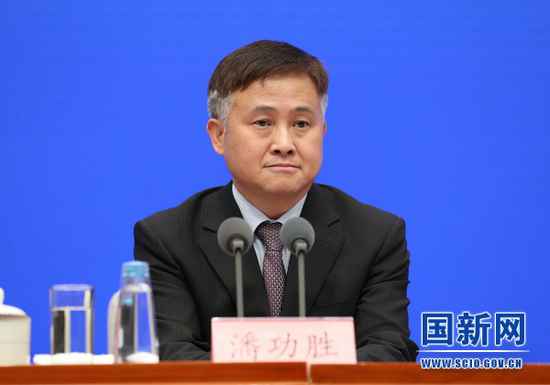 央行潘功胜:推动大湾区民生金融领域改革开放 提升大湾区民众生活便利性