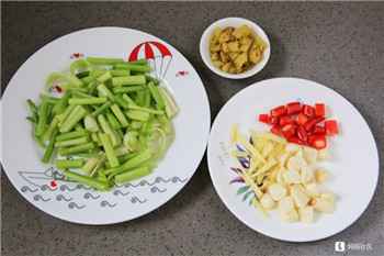 005 几分钟搞定一道湘式小炒,开胃又下饭