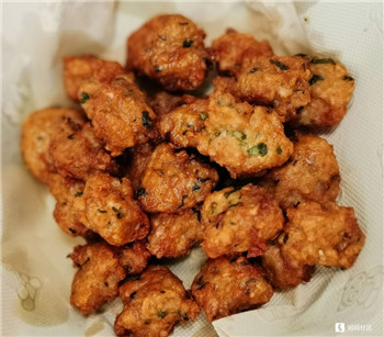 009 叮咚!你的莲藕丸子已上桌,请用餐