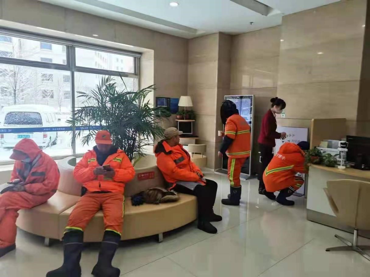 兴业银行惠民驿站:暴雪中城市守护者的加油站