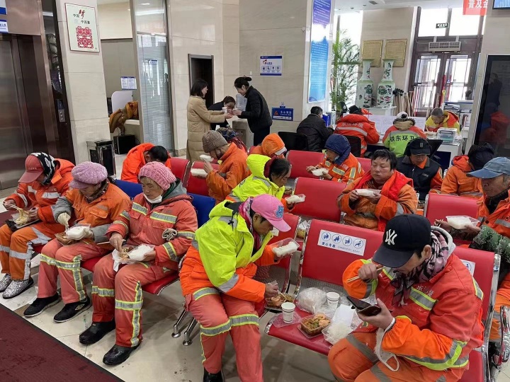 兴业银行惠民驿站:暴雪中城市守护者的加油站