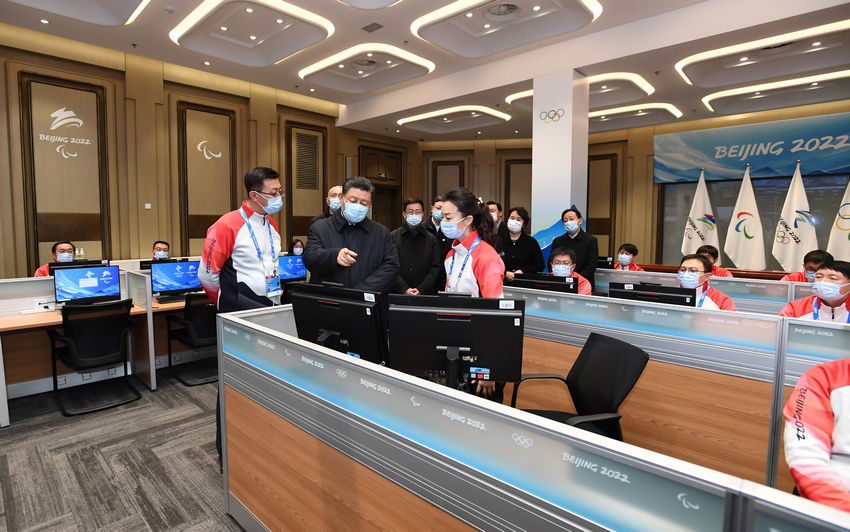 习近平在北京考察冬奥会、冬残奥会筹办备赛工作