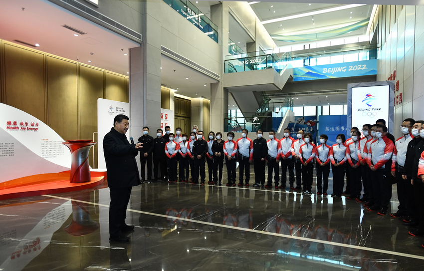 习近平在北京考察冬奥会、冬残奥会筹办备赛工作